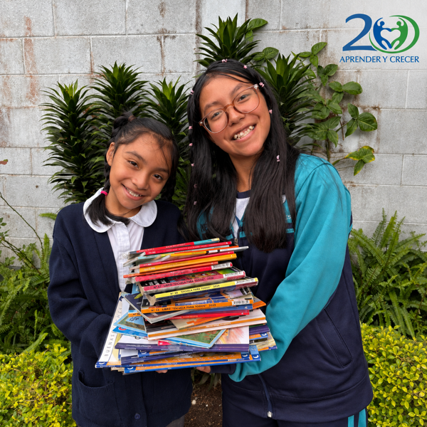 Imagen de Dona libros / Donate Books